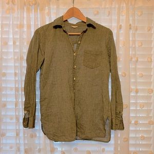 women’s button-up